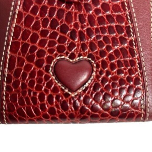New Brighton Moc Croc Leather Wallet Bifold Large Silver Heart Clutch Kisslock - Picture 16 of 16